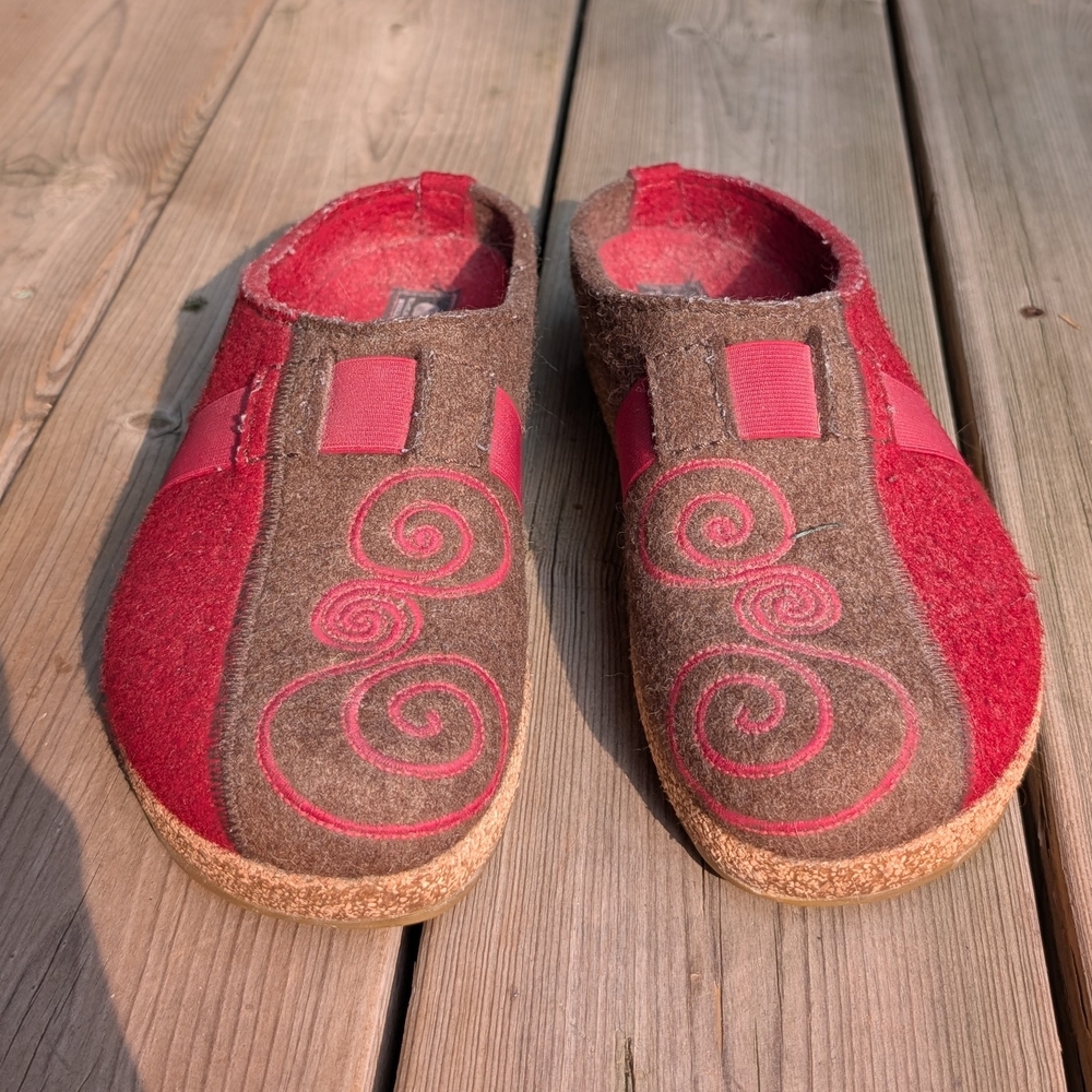 Haflinger Cozy Red and Brown Women's Slip-On Slippers
